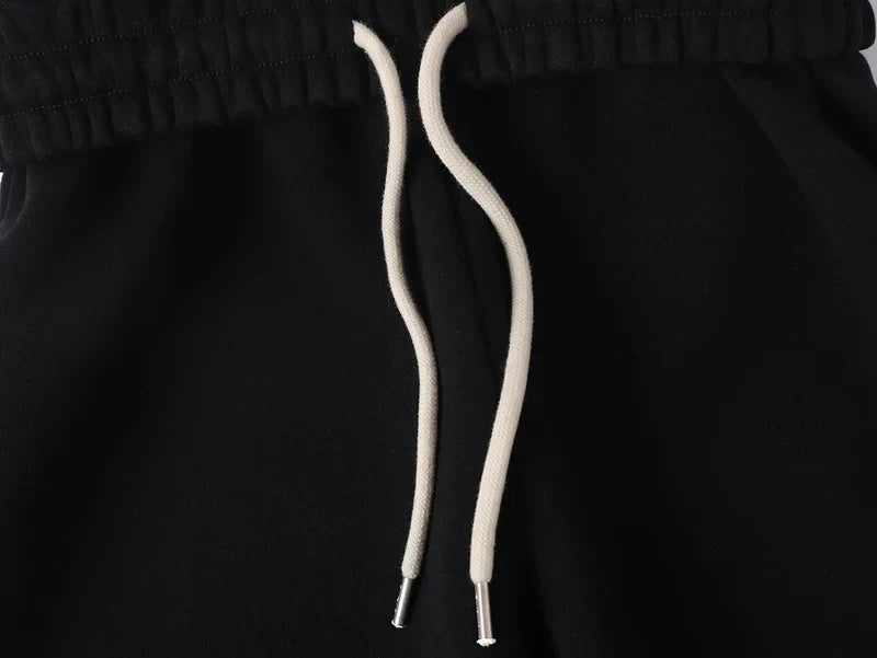 WIDE LEG SWEATPANTS.