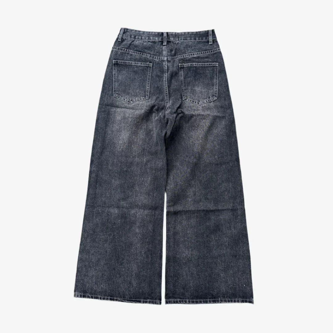 BLACK WASHED JEANS.